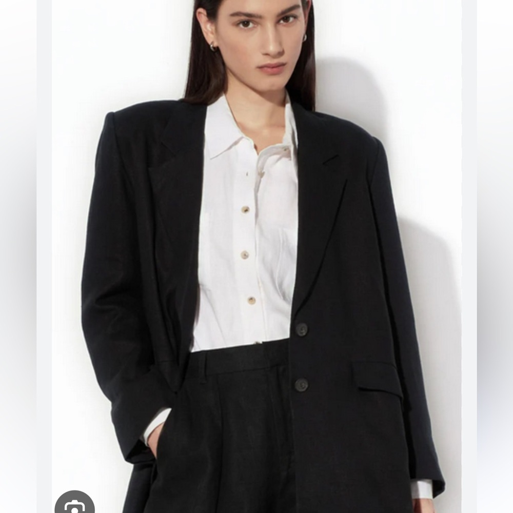 Black Tatum Mara Hoffman blazer. Size small